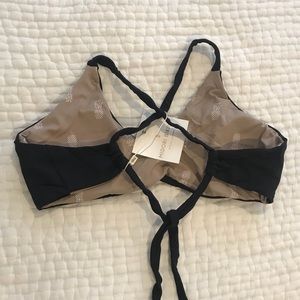 NWT! Midori Bikinis black Nani top - Large
